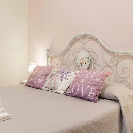 H11 Il Nido Centro - Ariston Appartement